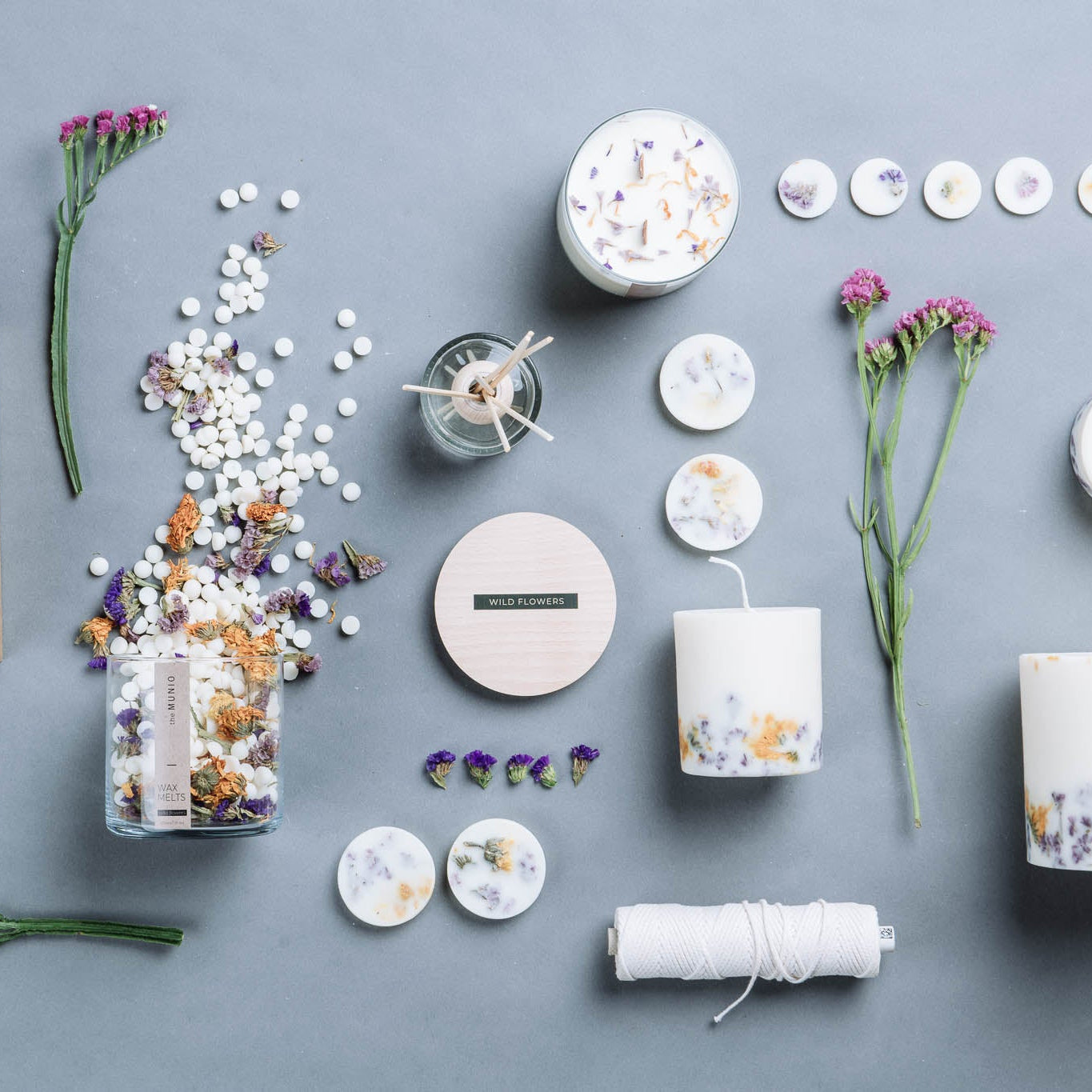 Wild flowers pillar candle