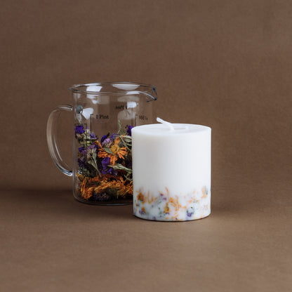 Wild flowers pillar candle