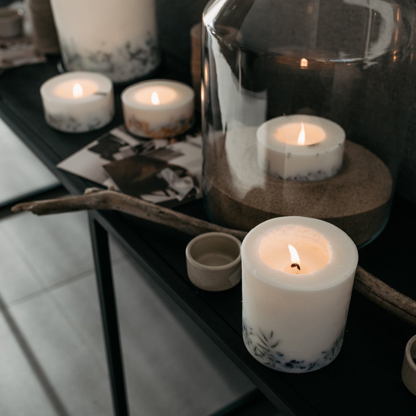 Juniper & limonium pillar candle